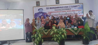 Smart Parenting "Tumbuh Kembang Anak Sehat dan Cerdas" SD Muhammadiyah 2 Gempol