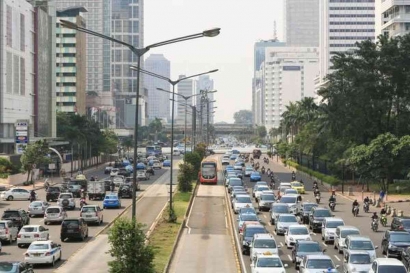 Agar Jakarta Tak Macet, Jalan Berbayar atau Ubah Jam Kerja?
