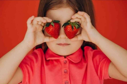 Strawberry Generation: Pola Asuh Orangtua yang Salah Bisa Berakibat Fatal