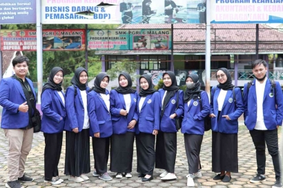 Menjelajahi Dunia Pendidikan yang Sebenarnya Bersama Tim BK UM di SMK PGRI 6 Malang