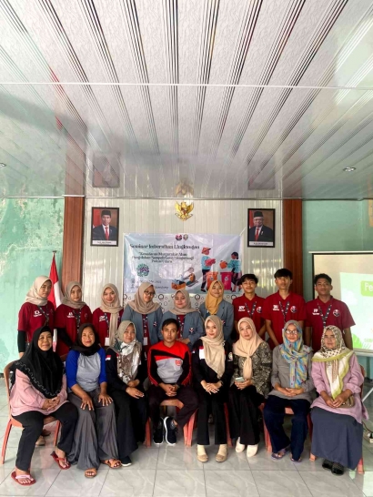 Kelompok 14 P2MB UPI Kampus Sumedang Menyelenggarakan Seminar Kebersihan Lingkungan Kepada Masyarakat Desa Kaduwulung
