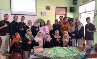 PKM Prodi S2 Bimbingan Konseling UNESA kerjasama dengan Musyawarah Guru Bimbingan Konseling SMP Tulungagung