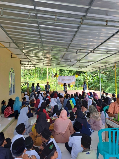 Mahasiswa Kelompok 4 P2MB Universitas Pendidikan Indonesia Kampus Sumedang Menyelenggarakan Perlombaan Islami antar MDA Desa Cinangsi