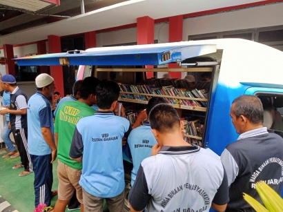 Tingkatkan Minat Baca Warga Binaan, Rutan Barabai Hadirkan Perpustakaan Keliling