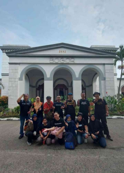 Kulineran Saung Kampung Mulyaharja Bogor di Acara Temu Kangen Kompasianer 2023
