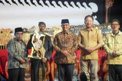 Anies Sang Pecinta Budaya Jawa