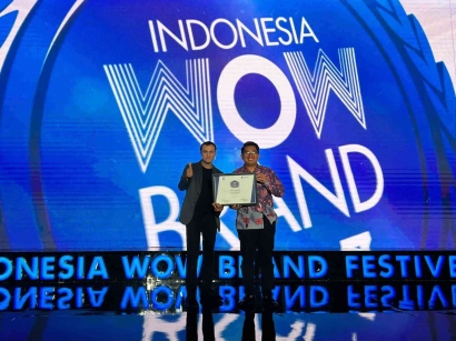 Gold Champion Kategori Courier Service Indonesia WOW Brand 2023 Diraih JNE Tahun Ini