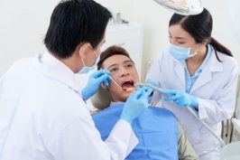 Kesadaran Menjaga Kesehatan Gigi dan Mulut Masih Rendah: Pilih ke Dokter Gigi atau Tukang Gigi?