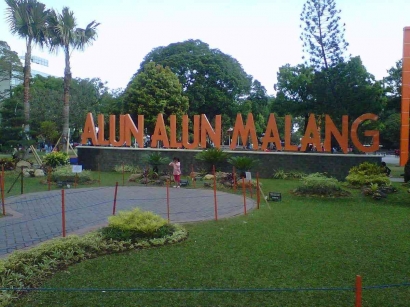 Pesona Alun-Alun Kota Malang