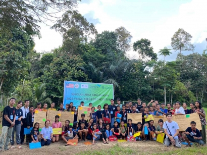 Sekolah Adat Arus Kualan di Kalimantan Barat Adakan Program "Foraging Class" atau Kelas Meramu Tradisional Berbasis Karifan Lokal