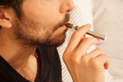 Masa Depan Merokok, Adopsi Generasi Muda terhadap Rokok Elektrik sebagai Gaya Hidup