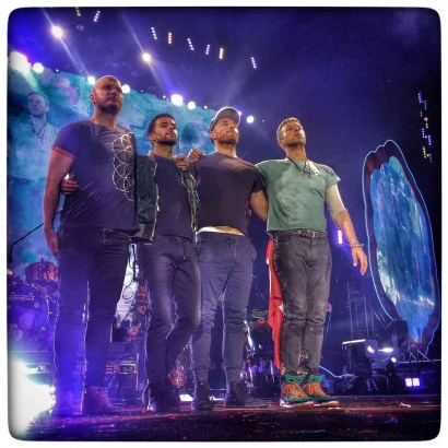 Kolaborasi Coldplay dengan Artis K-pop: Sebuah Perpaduan Budaya
