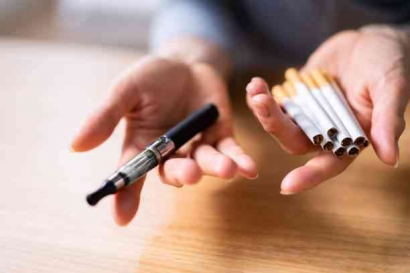 Rokok Tembakau atau Vape, Bahaya Mana?