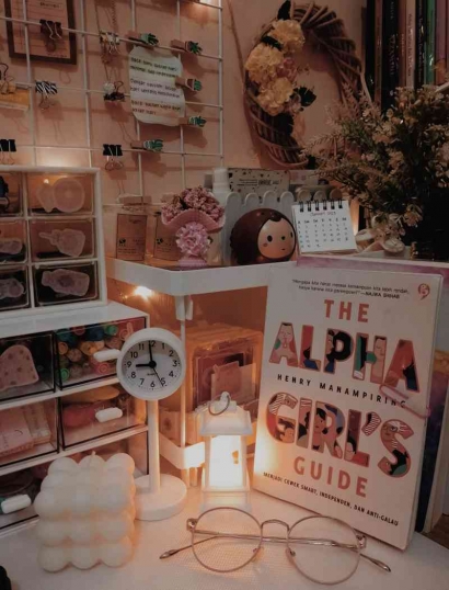 Review of "The Alpha Girls Guide" Book by Henry Manampiring