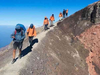 Larangan Mendaki Gunung, Bagaimana Nasib Pendaki di Bali?