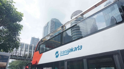 Nyobain Bus Tingkat Gratis?! Trip Jakarta-Bandung Pake Transportasi Umum! (Part 1)