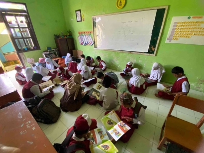 Program Inovasi Gerakan Literasi Numerasi SD Islam Plus Al-Madinah bersama Kampus Mengajar
