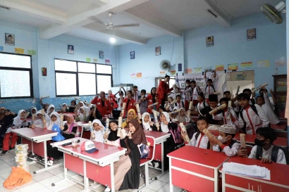Mahasiswa Mercu Buana Gelar Program 'Green Education' di SDN Pondok Cabe Ilir 3