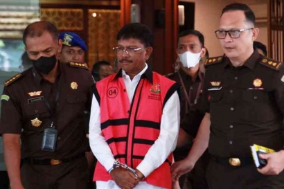 Mencermati Kasus Menkominfo dari Sudut Politis Jokowi