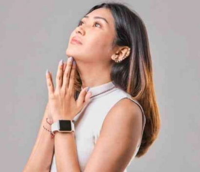 Hit Single "Nama Dalam Doa" Karya Nagita Putri, Mahasiswa STIKOM InterStudi