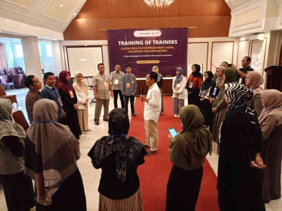 Amal Khair Yasmin Membangun Jejaring Guru Internasional bersama Aflatoun