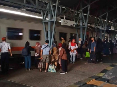 Chaos Aturan Baru, Stasiun Blitar Jadi Manggarai Cabang Jawa Timur