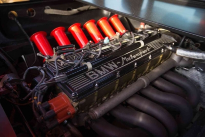 '' BMW '' Luncurkan Generasi Baru Mesin Enam Silinder (Dampak Perkembangan Sains dan Teknologi )