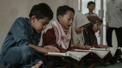 Peran Pendidikan Islami dalam Membangun Karakter Generasi Muda