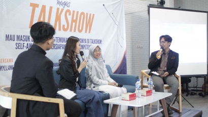 Mahasiswa Asistensi Mengajar Univ. Negeri Malang gelar Talkshow pada SMK MUGAS
