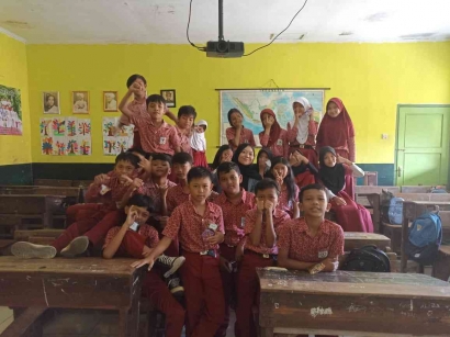 Implementasi Buku Saku Digital Sejarah Kebangsaan Indonesia pada Pembelajaran IPS di Kelas V SD