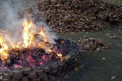 Mengatasi Tetangga yang Suka Membakar Sampah Sembarangan, Bagaimana?