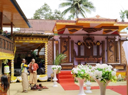 Tradisi Ma'lelang dan Ma'toding pada Acara Pernikahan Toraja