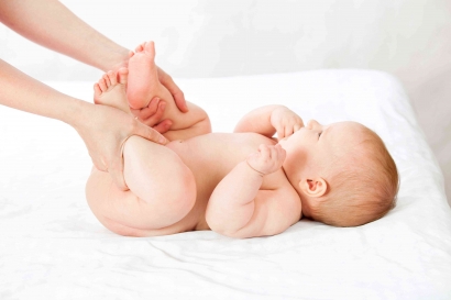 Tips Merawat Kulit Bayi agar Terhindar dari Kulit Kering dan Iritasi