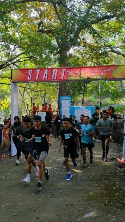 Mahasiswa Program Hibah MBKM FKOR UNS Berhasil Menyelenggarakan Event Taruwongso Healthy Run 2023