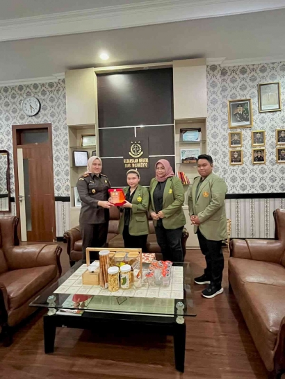 Kegiatan Magang MBKM Mahasiswa Fakultas Hukum UPN "Veteran" Jatim di Kejaksaan Negeri Kabupaten Mojokerto