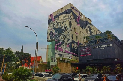 Staycation Unik dan Jelajah Jantung Kota Jakarta
