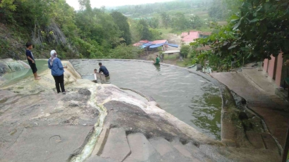 Pemandian Air Panas Cise'eng Bogor