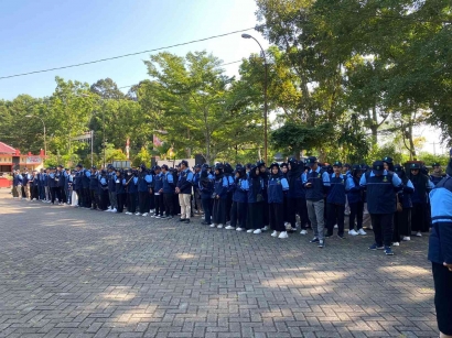 Upacara Penyerahan Mahasiswa KKN MIT ke-16 UIN Walisongo Semarang di Gunungpati