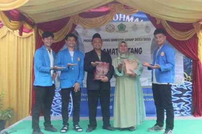 Mahasiswa Universitas Pamulang Sukses Membuat Web E-Learning di Sekolah di Kabupaten Tangerang
