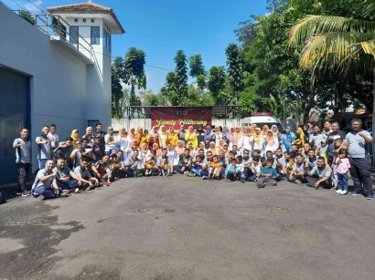 Pegawai dan Dharma Wanita Persatuan Lapas Slawi Laksanakan Kegiatan Family Gathering