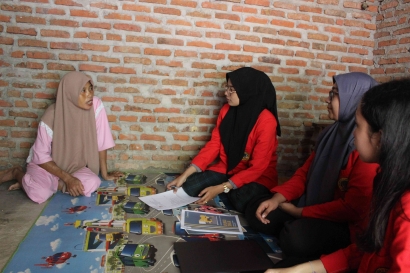 Sosialiasasi PIRT kepada Pelaku UMKM - KKN Mahasiswa UNTAG Surabaya