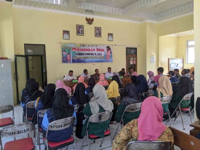 Mahasiswa KKN Kolaboratif Posko 78 Menghadiri Rembuk Stunting 2023 di Balai Desa Sedayu