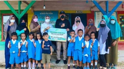 Mayjen TNI (Purn) Andi Sumangerukka Menggelar Pembangunan Sekolah PAUD di Daerah Terpencil