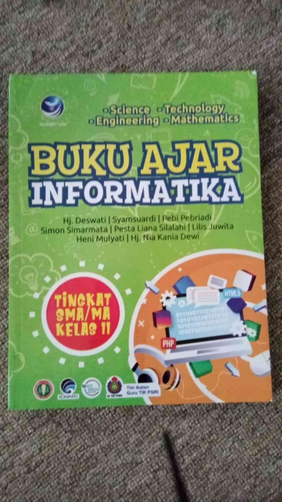 Penyusunan Buku Informatika SMA di Hotel Novotel Cikini Jakarta Pusat bersama Siberkreasi