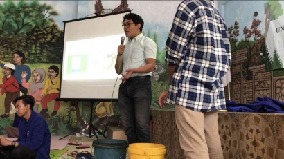 Tim KKN UM Sukses Membantu Desa Pakisjajar dalam Pembuatan Kompos dari Sampah Organik