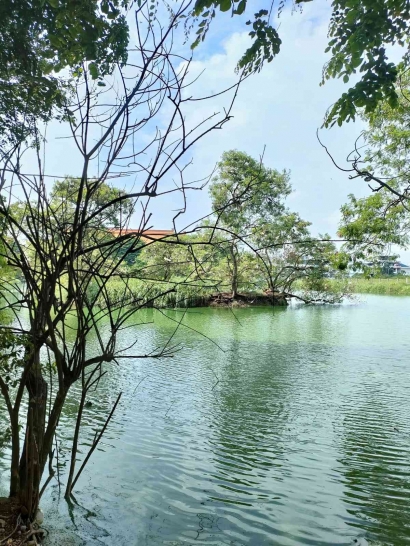 Rekreasi Sore Hari, Danau Bangau di Cemara Asri Medan