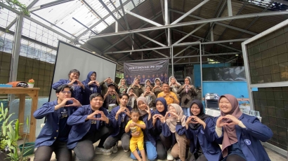 Mahasiswa KKN IPB Sosialisasikan Urban Farming pada Masyarakat Kelurahan Bondongan