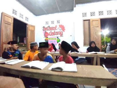 Mengajar TPQ sebagai Bentuk Pengabdian kepada Anak-Anak RW 3 Kelurahan Jatirejo, Gunung Pati