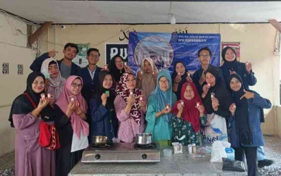 Minyak Jelantah Jadi Lilin Aroma Terapi: Inovasi KKNT IPB di Desa Talang Padang, Tanggamus, Lampung