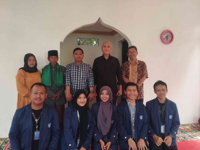 Mahasiswa PKM-PM IPB Gelar Sosialisasi Program Edukasi Mitigasi Longsor di Desa Petir, Kab. Bogor